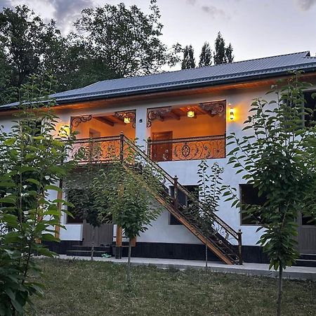 Hayat Guesthouse Nuratau Mountains Yukary-Ukhum Kültér fotó
