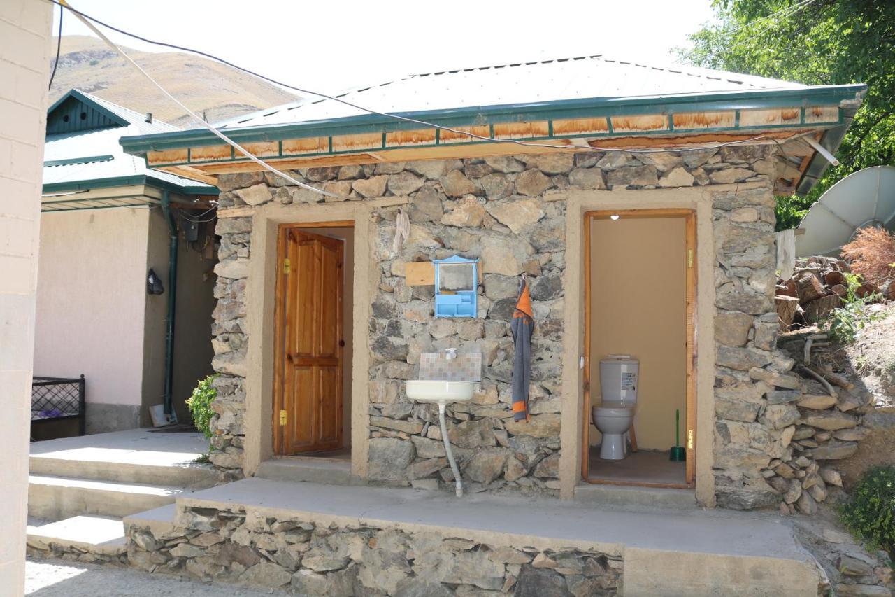 Hayat Guesthouse Nuratau Mountains Yukary-Ukhum Kültér fotó