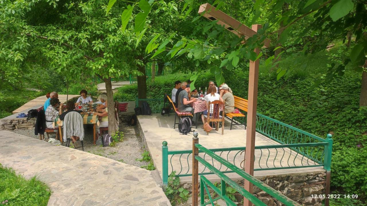 Hayat Guesthouse Nuratau Mountains Yukary-Ukhum Kültér fotó