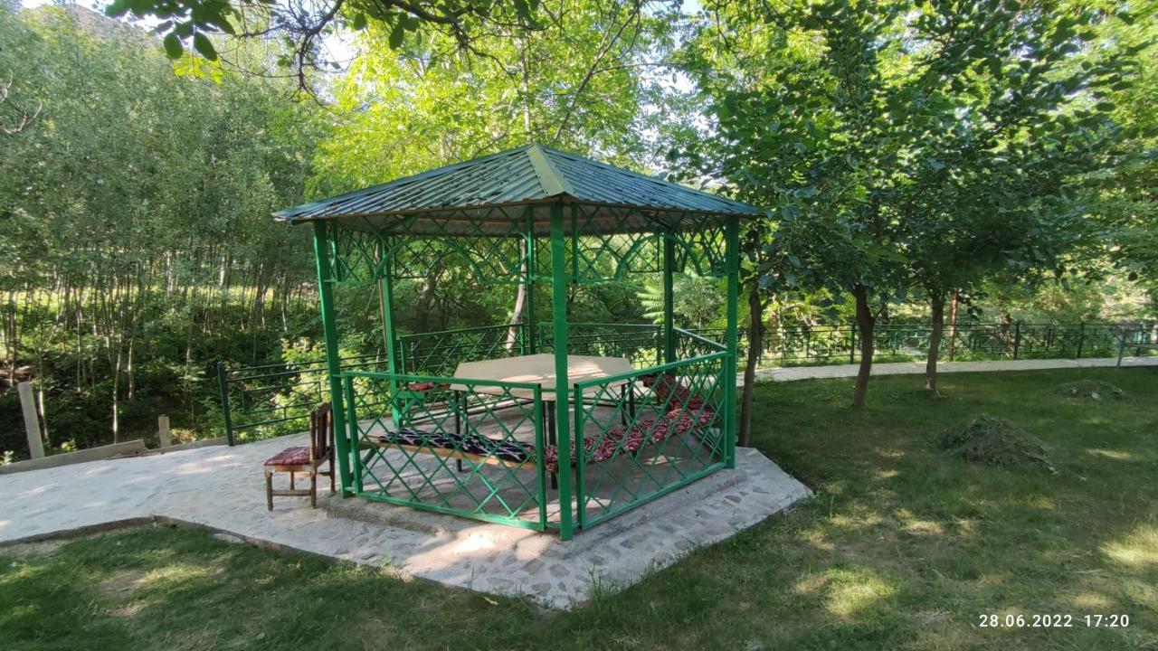 Hayat Guesthouse Nuratau Mountains Yukary-Ukhum Kültér fotó